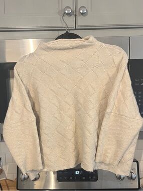 Kerisma Cream sweater one size eco yarn series